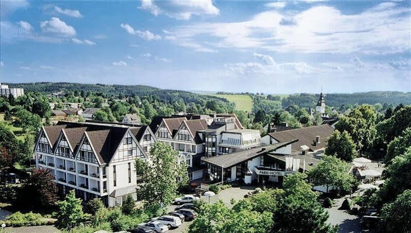 Parkhotel Nuembrecht Exteriör bild